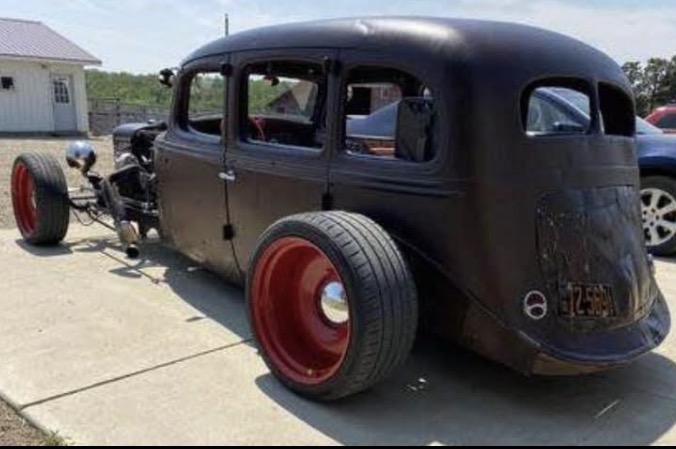 
								1935 Hudson Rat Rod full									