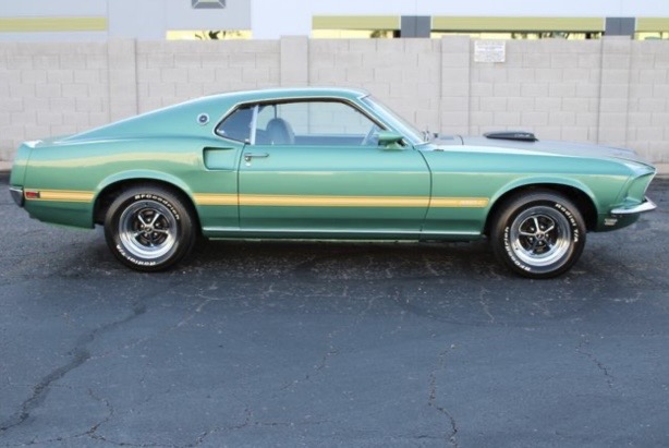
								1969 Ford Mustang Mach 1 full									