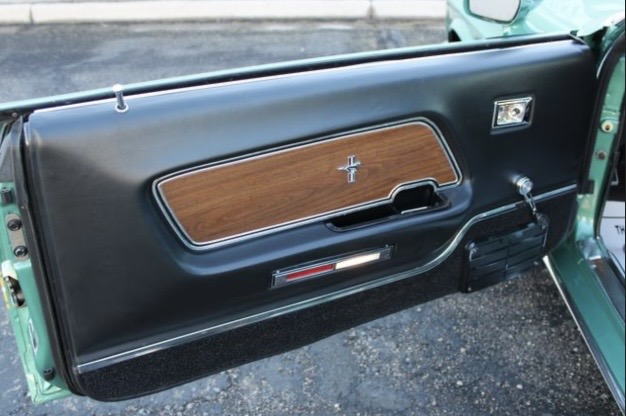 
								1969 Ford Mustang Mach 1 full									