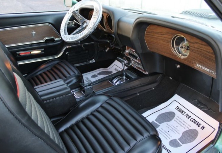 
								1969 Ford Mustang Mach 1 full									