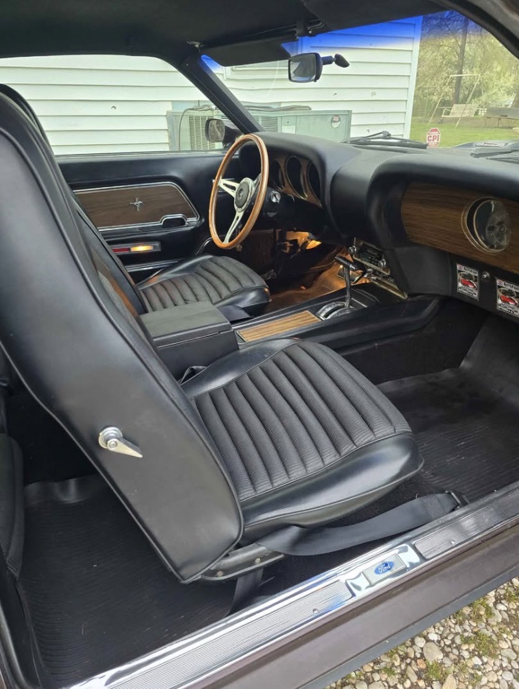 
								1970 Ford Mustang Fastback full									