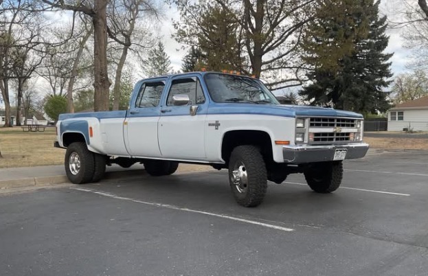 
								1985 Chevrolet 3500 Crew Cab full									