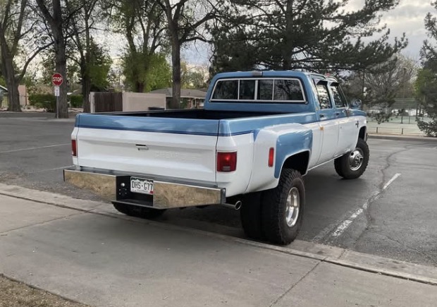 
								1985 Chevrolet 3500 Crew Cab full									
