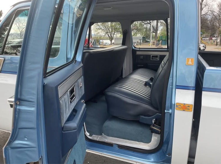 
								1985 Chevrolet 3500 Crew Cab full									