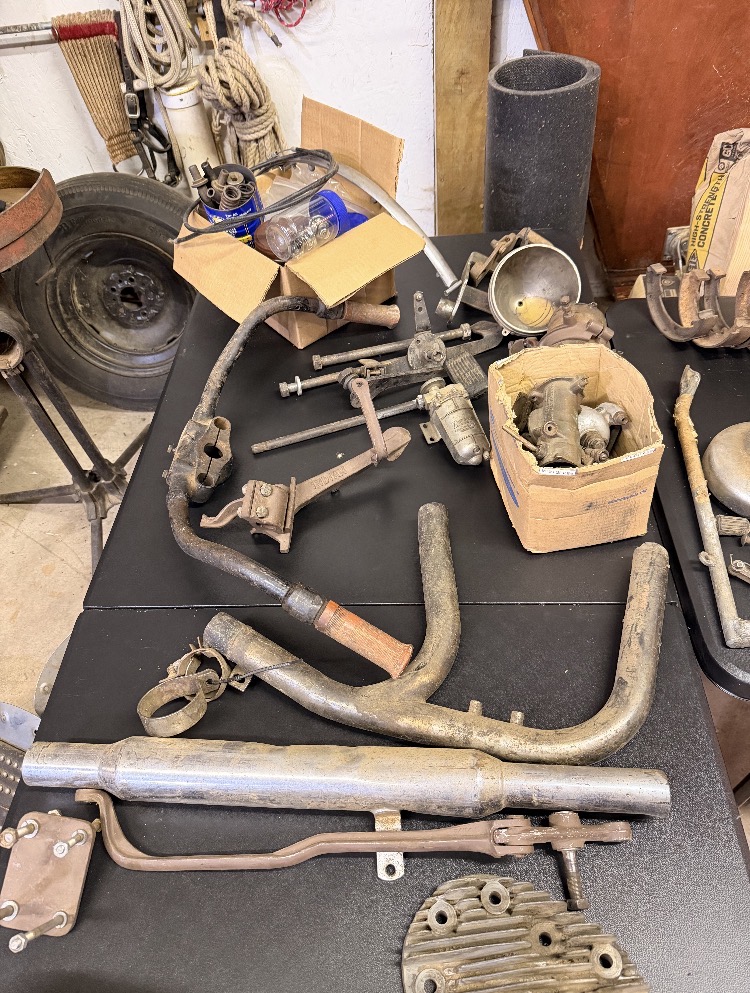 
								1937 Indian Motorcycle Project full									