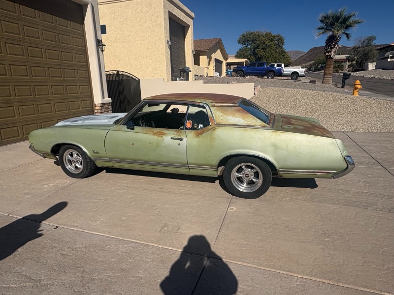 
								1971 Oldsmobile Cutlass Supreme full									