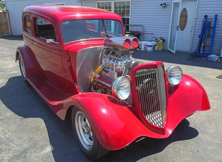 
								1933 Ford Victoria full									