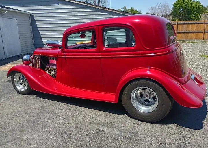
								1933 Ford Victoria full									