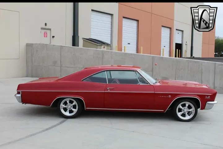 
								1966 Chevrolet Impala full									