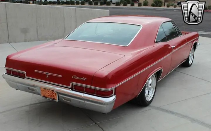 
								1966 Chevrolet Impala full									