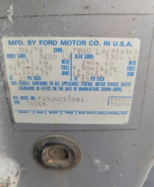 
								1978 Ford F250 Regular Cab full									