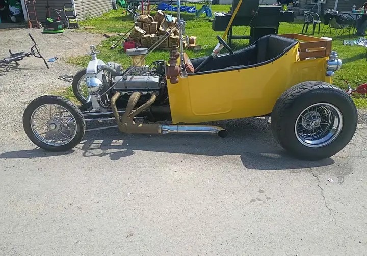 
								1923 Ford T-Bucket full									