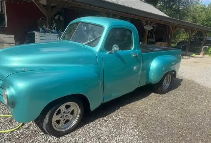 
								1949 Studebaker Pickup full									