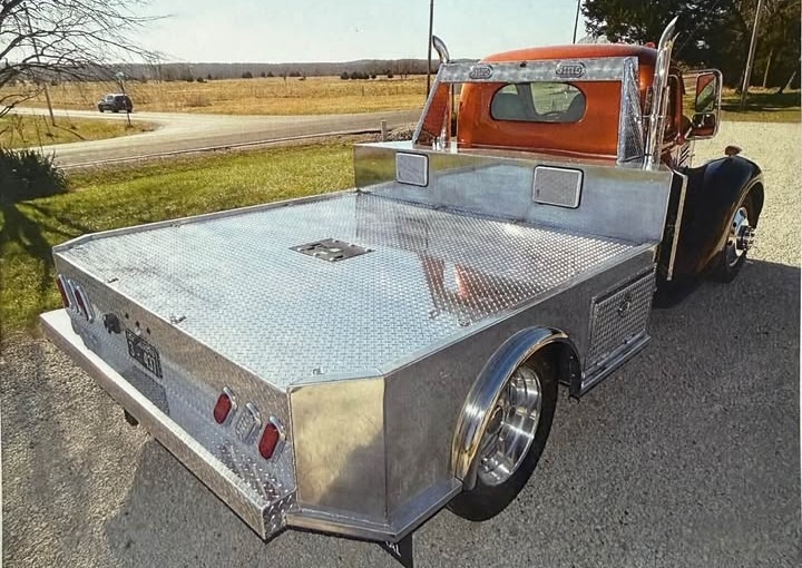 
								1948 International KB-7 Flatbed full									