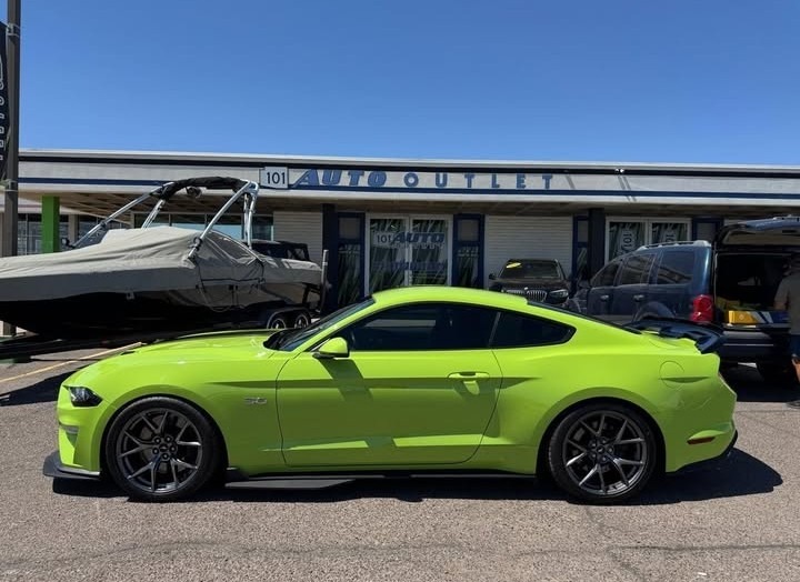 
								2020 Ford Mustang GT Premium full									