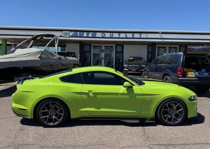 
								2020 Ford Mustang GT Premium full									