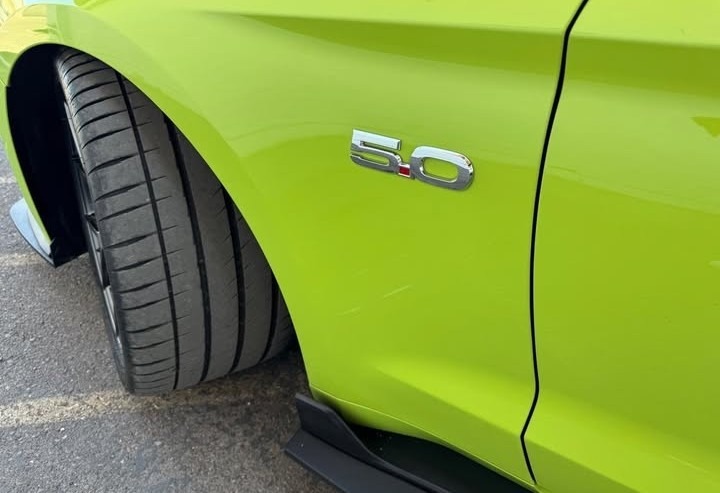 
								2020 Ford Mustang GT Premium full									