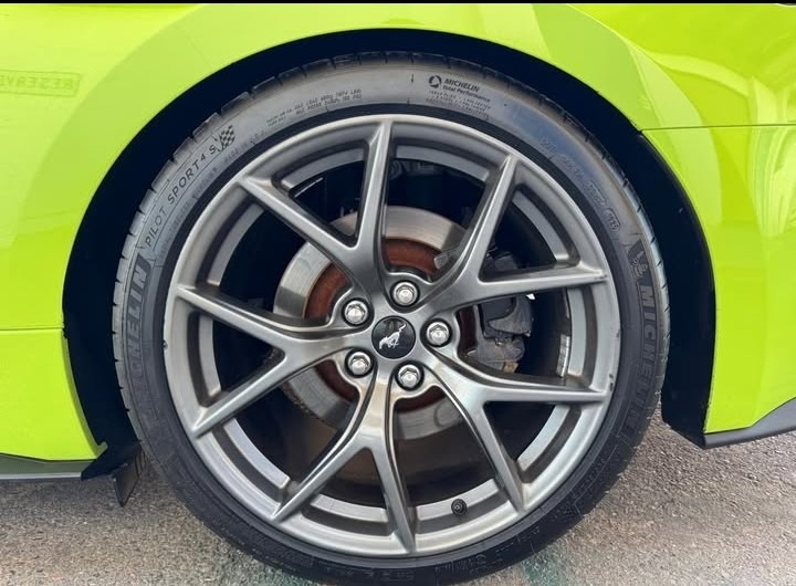 
								2020 Ford Mustang GT Premium full									
