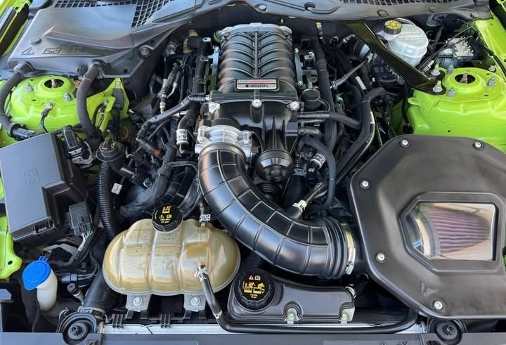 
								2020 Ford Mustang GT Premium full									