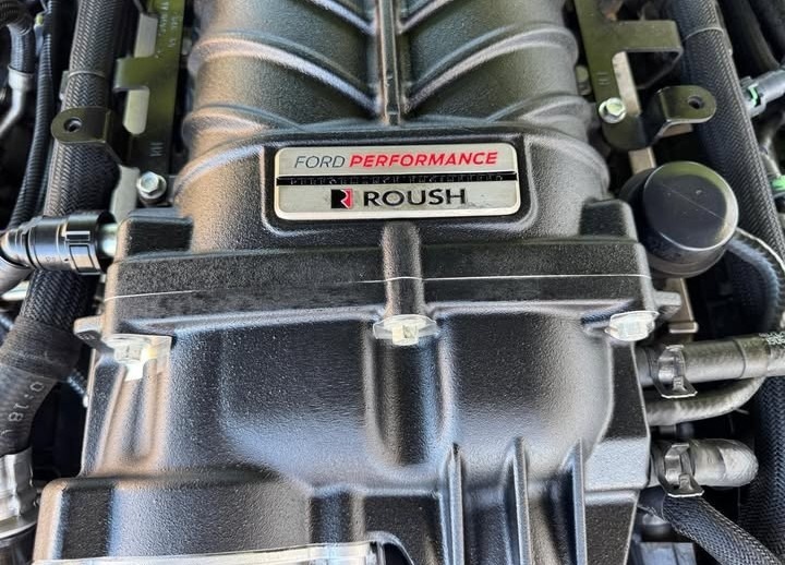 
								2020 Ford Mustang GT Premium full									