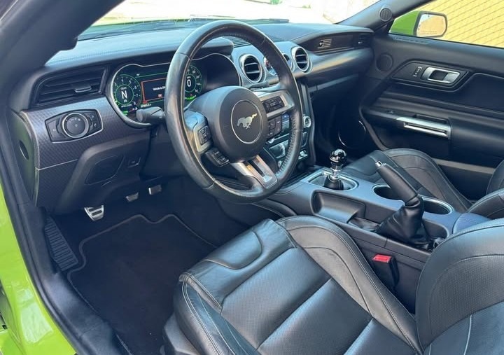 
								2020 Ford Mustang GT Premium full									