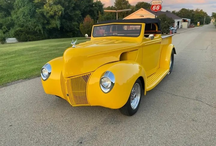 
								1941 Ford Roadster Pickup full									