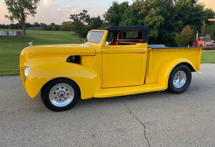 
								1941 Ford Roadster Pickup full									