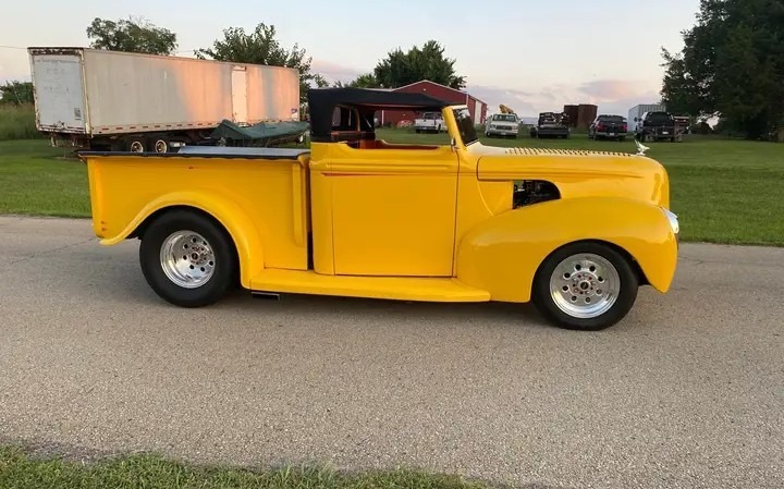 
								1941 Ford Roadster Pickup full									
