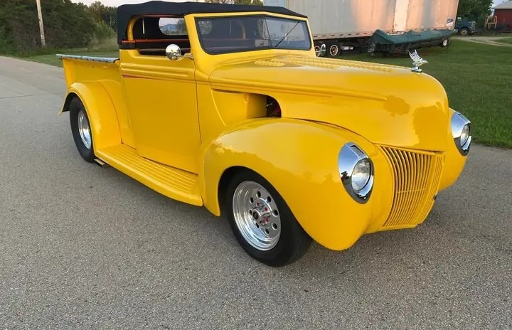 
								1941 Ford Roadster Pickup full									