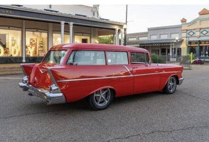 
								1957 Chevrolet Handyman full									