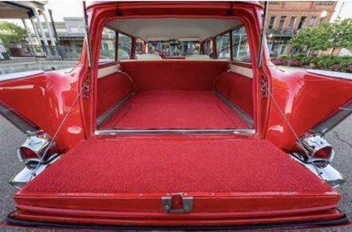 
								1957 Chevrolet Handyman full									