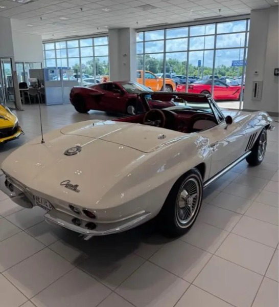 
								1965 Chevrolet Corvette full									