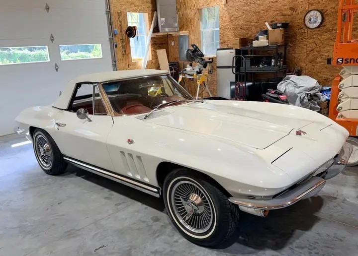 
								1965 Chevrolet Corvette full									