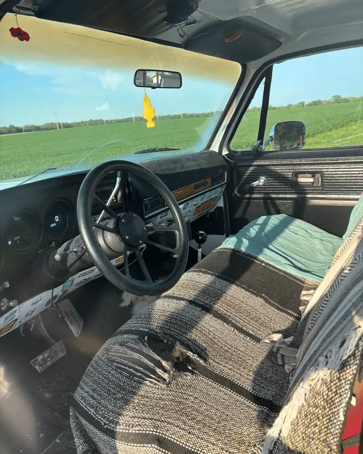 
								1977 Chevrolet 2500 LS full									
