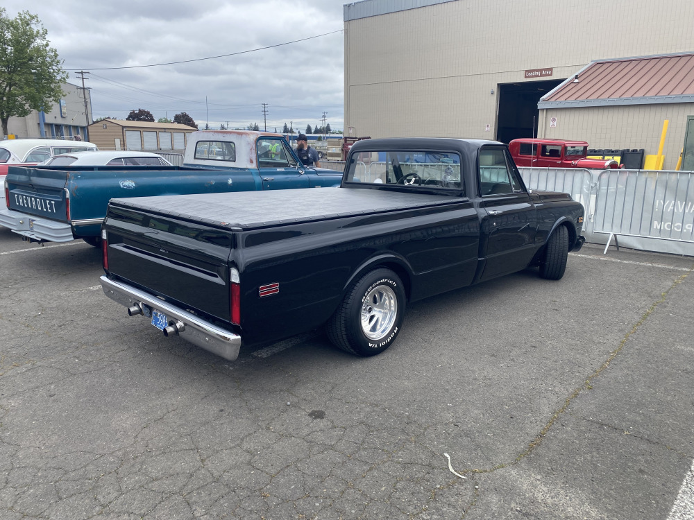
								1970 Chevrolet C10 full									