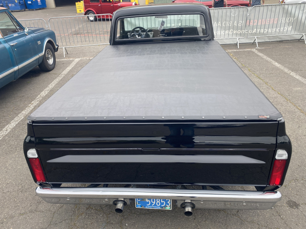 
								1970 Chevrolet C10 full									
