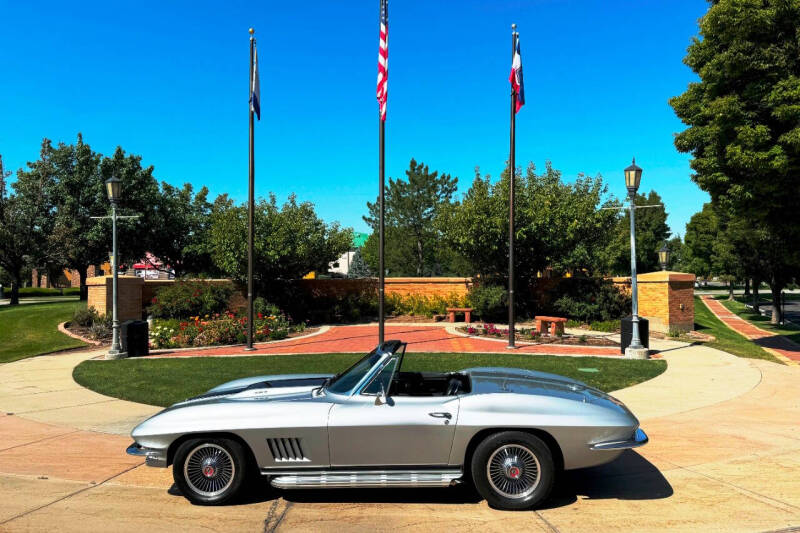 
								1967 Chevrolet Corvette full									