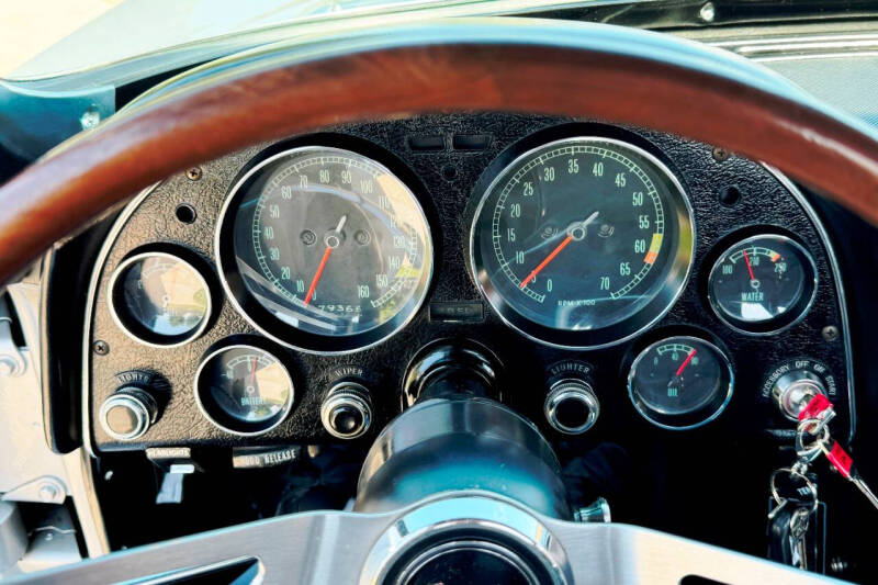
								1967 Chevrolet Corvette full									