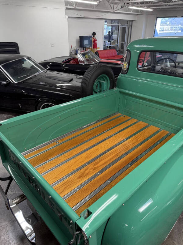 
								1954 Chevrolet 3100 full									