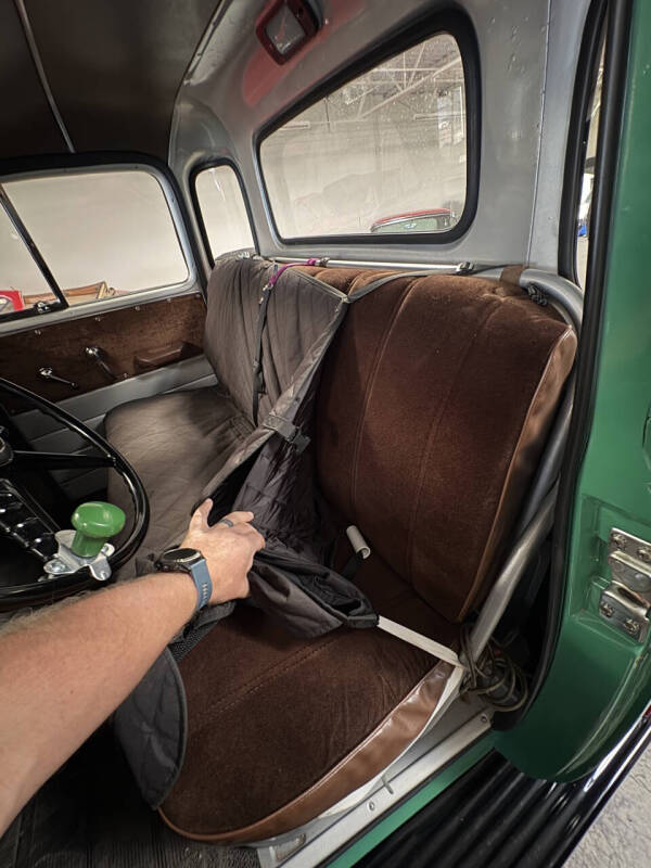 
								1954 Chevrolet 3100 full									