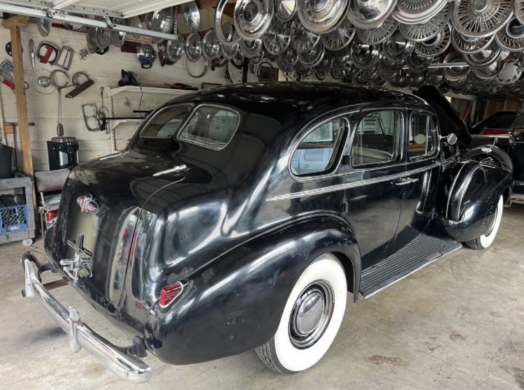 
								1940 Buick Series 80 Limousine full									