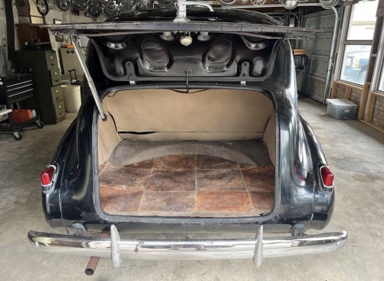 
								1940 Buick Series 80 Limousine full									