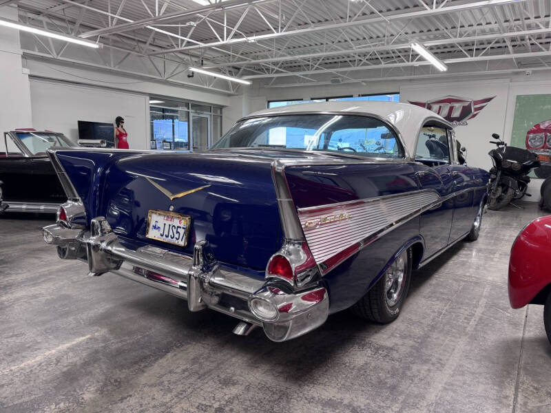 
								1957 Chevrolet Bel Air full									