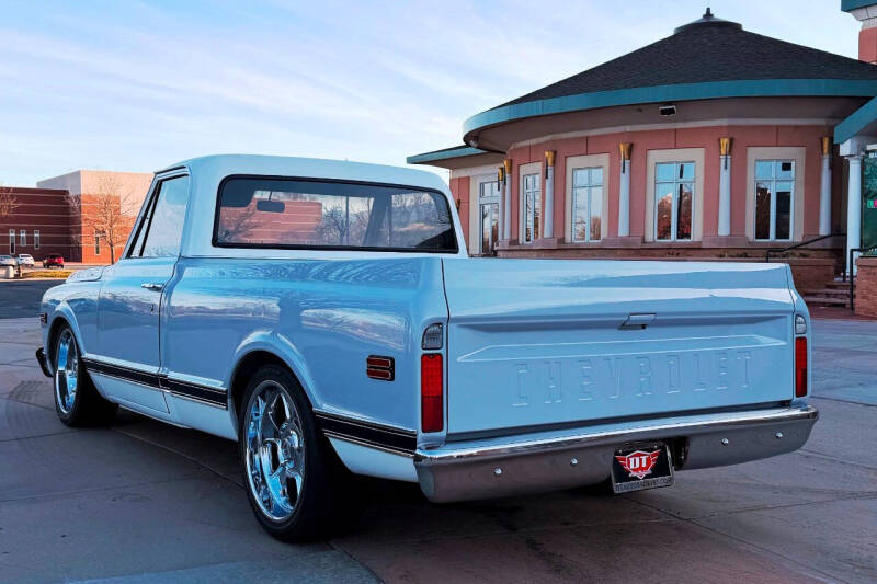 
								1970 Chevrolet C10 full									