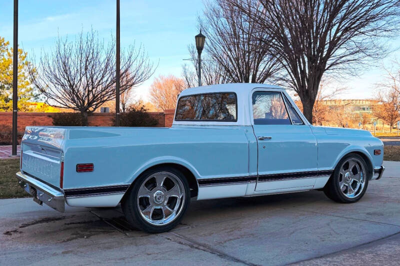 
								1970 Chevrolet C10 full									