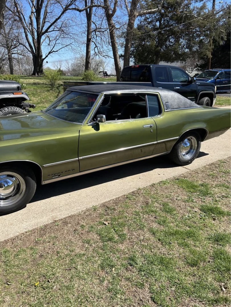 
								1969 Pontiac Grand Prix Model J full									