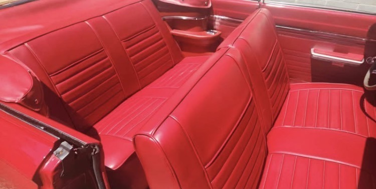 
								1965 Plymouth Valiant Signet Conv. full									