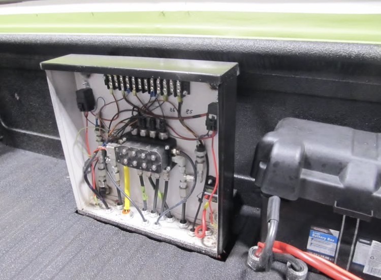 
								1972 Chevrolet C10 full									