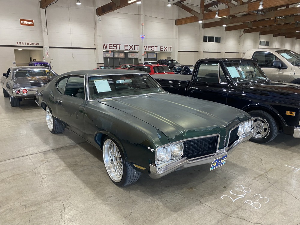 
								1970 Oldsmobile Cutlass S full									