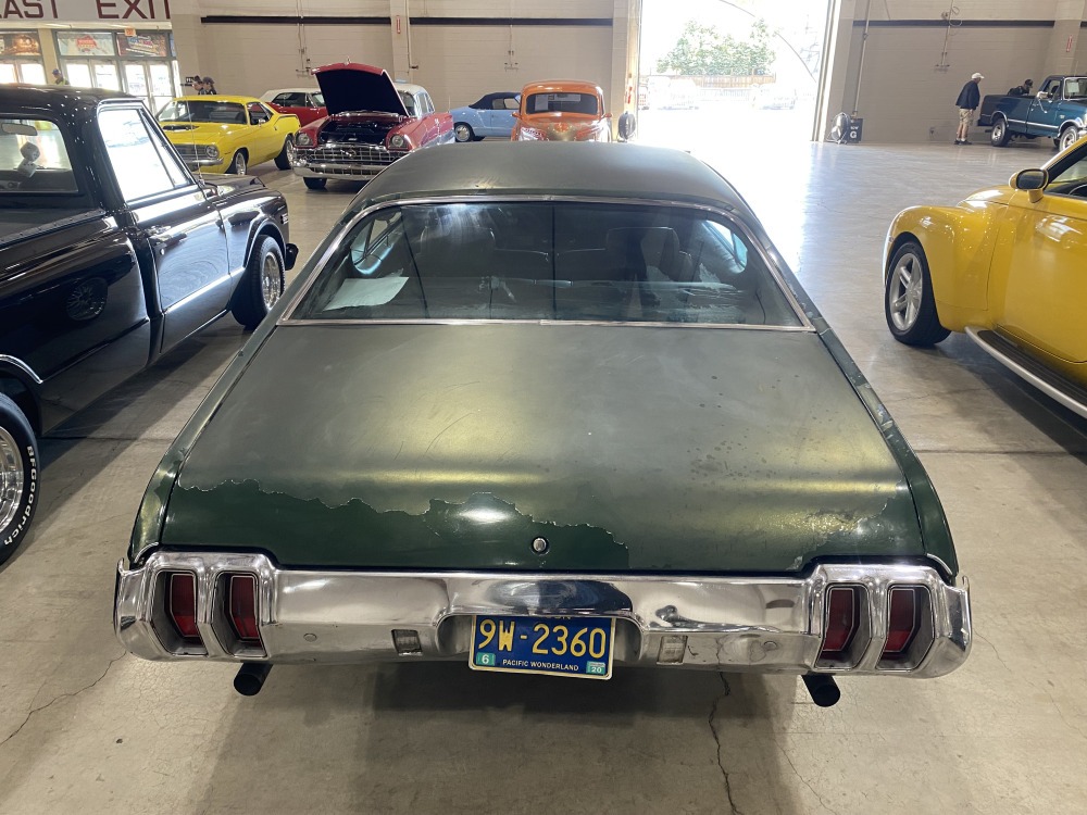 
								1970 Oldsmobile Cutlass S full									